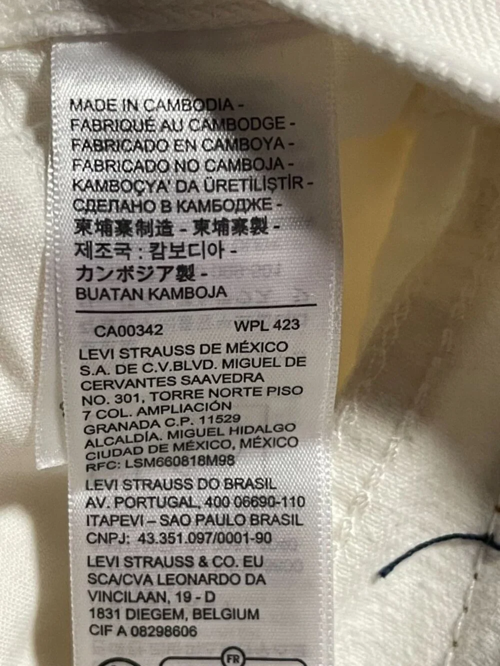 Levis 501 Premium Original White Denim Jeans Mens 25x30 Straight Leg Button Fly